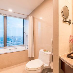 Executive King Room